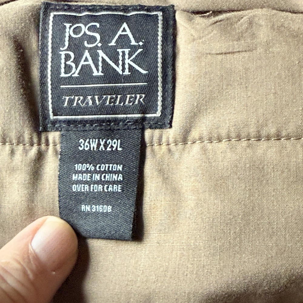 Jos A Bank Pants Mens 36x29 Khaki Traditional‎ Fit Traveler Pleated Cuffed NWT - Picture 3 of 8